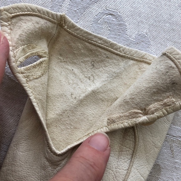 Vintage Leather Gloves Off-White/Ivory (See Description re Size) - Picture 6 of 10
